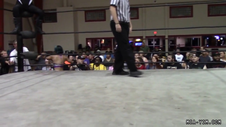 Click to view full size image
==============
MiavsLeva_Still038.jpg MiavsLeva_Still038.jpg