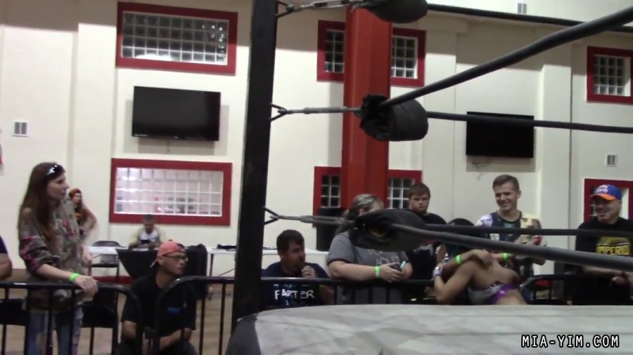 Click to view full size image
==============
MiavsLeva_Still047.jpg MiavsLeva_Still047.jpg