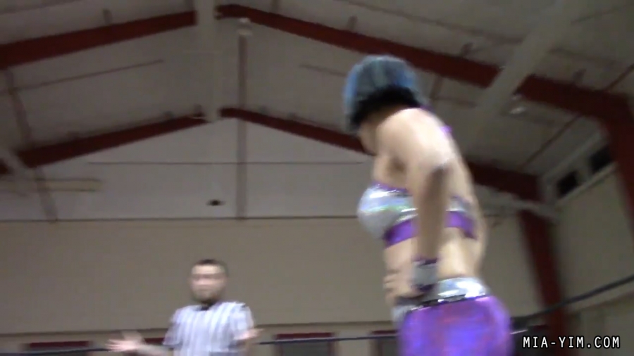 Click to view full size image
==============
MiavsLeva_Still103.jpg MiavsLeva_Still103.jpg