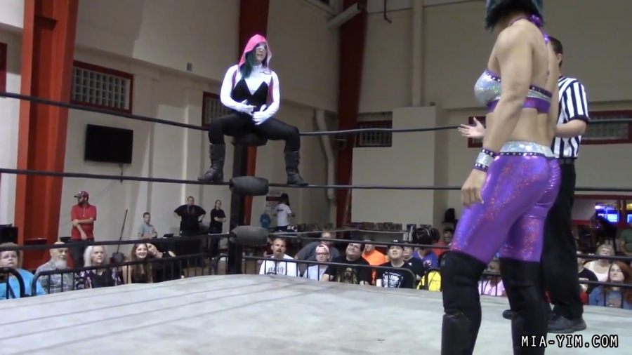 Click to view full size image
==============
MiavsLeva_Still117.jpg MiavsLeva_Still117.jpg