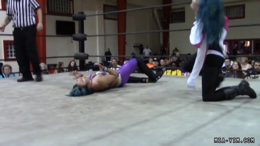 Click to view full size image
==============
MiavsLeva_Still1322.jpg MiavsLeva_Still1322.jpg