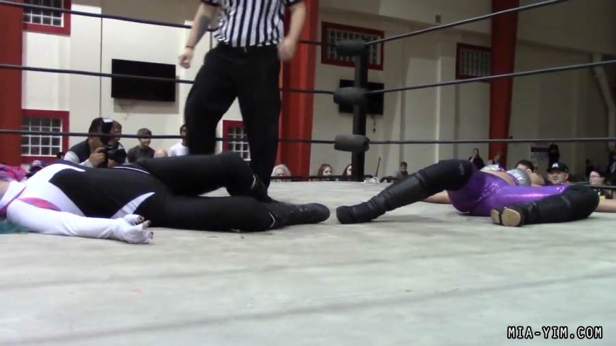 Click to view full size image
==============
MiavsLeva_Still1392.jpg MiavsLeva_Still1392.jpg