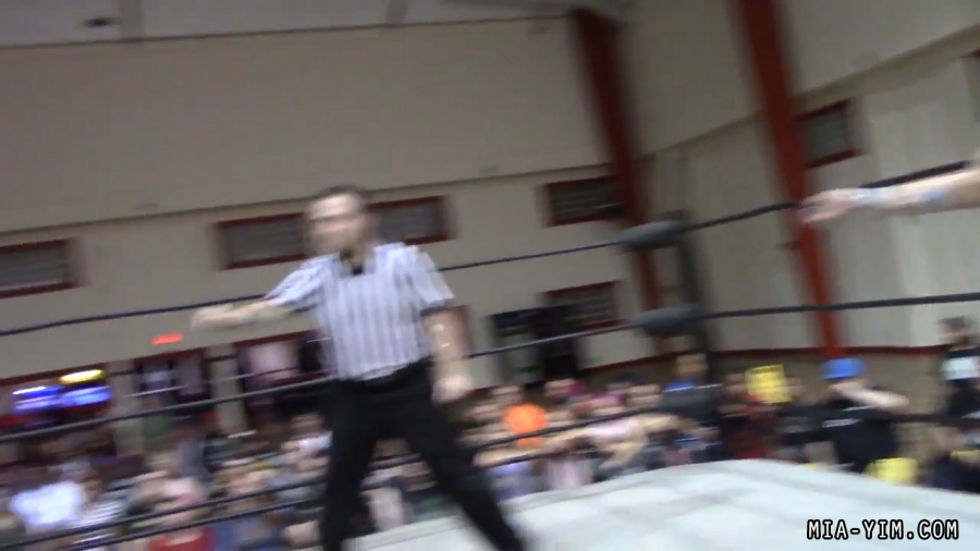 Click to view full size image
==============
MiavsLeva_Still142.jpg MiavsLeva_Still142.jpg