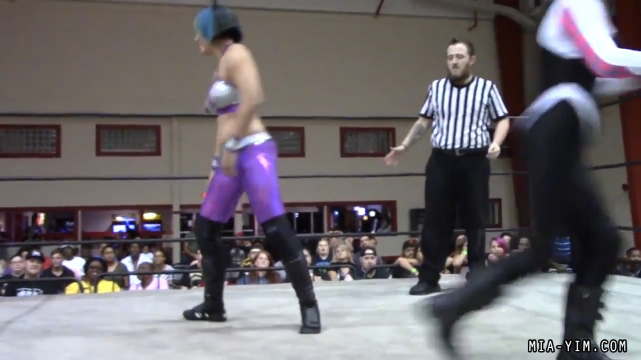 Click to view full size image
==============
MiavsLeva_Still154.jpg MiavsLeva_Still154.jpg