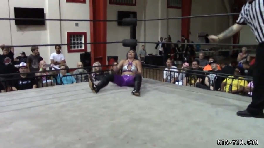 Click to view full size image
==============
MiavsLeva_Still1586.jpg MiavsLeva_Still1586.jpg