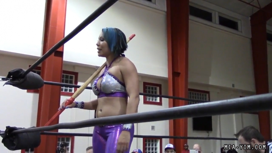 Click to view full size image
==============
MiavsLeva_Still1932.jpg MiavsLeva_Still1932.jpg