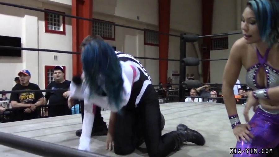 Click to view full size image
==============
MiavsLeva_Still1948.jpg MiavsLeva_Still1948.jpg