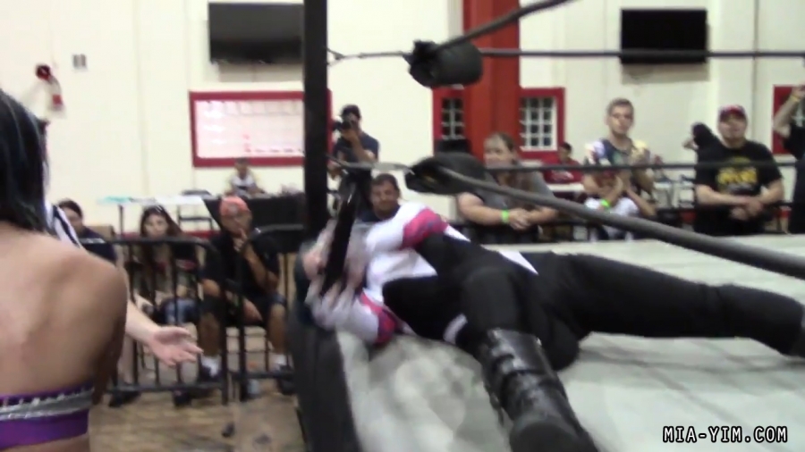 Click to view full size image
==============
MiavsLeva_Still1965.jpg MiavsLeva_Still1965.jpg