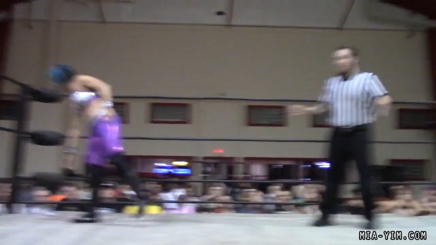 Click to view full size image
==============
MiavsLeva_Still199.jpg MiavsLeva_Still199.jpg