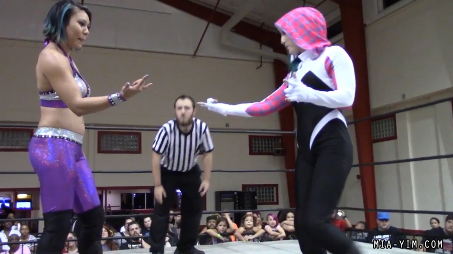 Click to view full size image
==============
MiavsLeva_Still221.jpg MiavsLeva_Still221.jpg