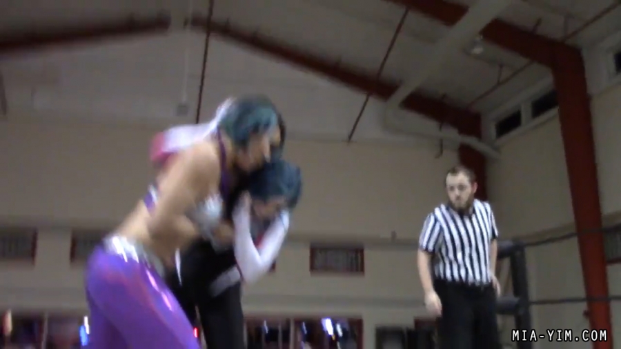 Click to view full size image
==============
MiavsLeva_Still329.jpg MiavsLeva_Still329.jpg