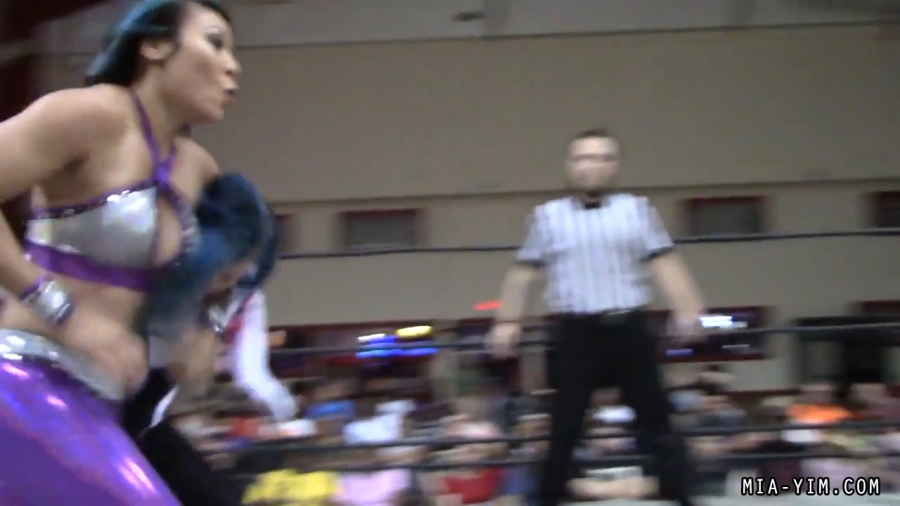 Click to view full size image
==============
MiavsLeva_Still337.jpg MiavsLeva_Still337.jpg