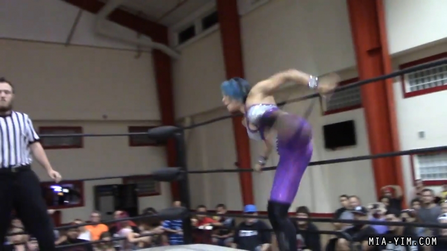 Click to view full size image
==============
MiavsLeva_Still339.jpg MiavsLeva_Still339.jpg