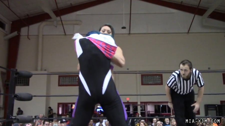 Click to view full size image
==============
MiavsLeva_Still395.jpg MiavsLeva_Still395.jpg