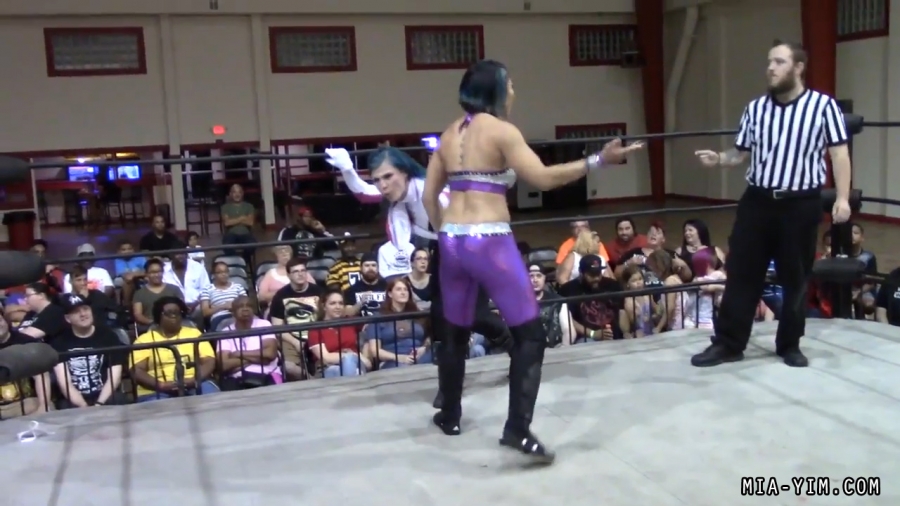 Click to view full size image
==============
MiavsLeva_Still484.jpg MiavsLeva_Still484.jpg