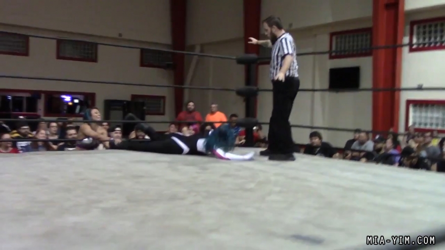 Click to view full size image
==============
MiavsLeva_Still671.jpg MiavsLeva_Still671.jpg