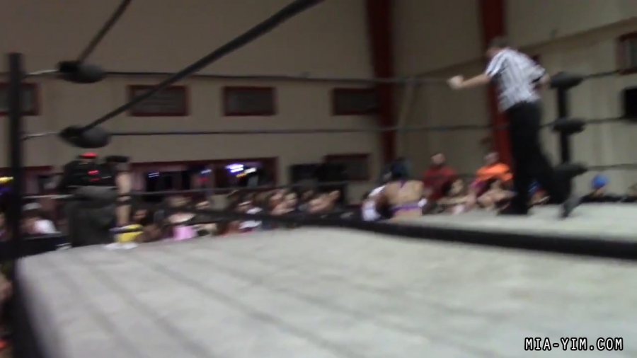 Click to view full size image
==============
MiavsLeva_Still675.jpg MiavsLeva_Still675.jpg