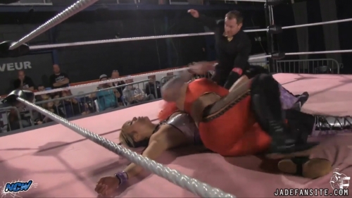 Click to view full size image
==============
MiavsLufisto_Still1651.jpg MiavsLufisto_Still1651.jpg