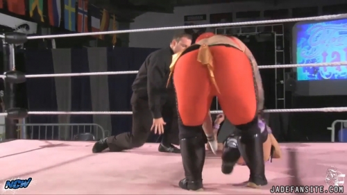 MiavsLufisto_Still2003.jpg