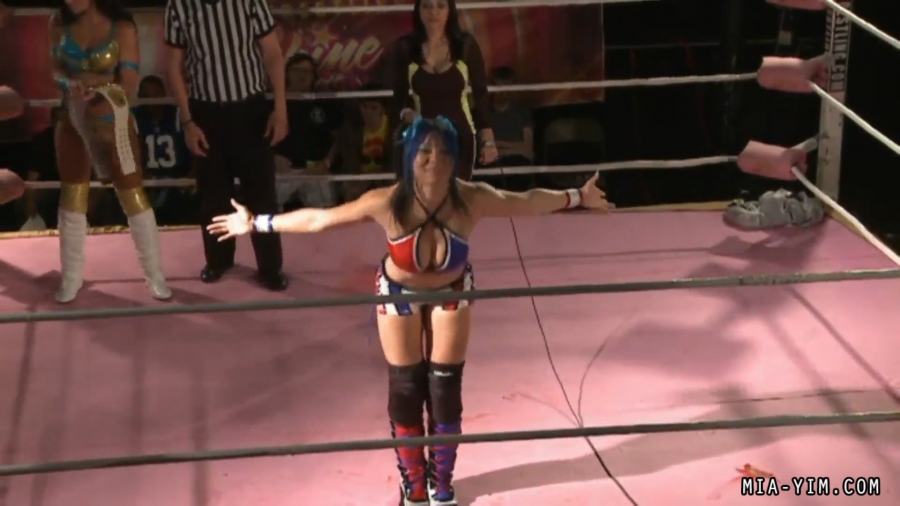 MiavsSantana_Still040.jpg