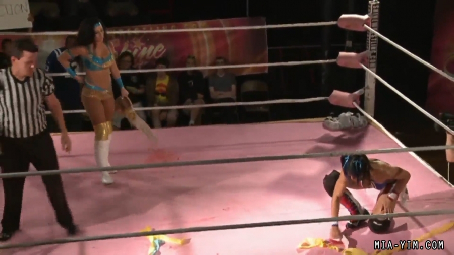 MiavsSantana_Still120.jpg