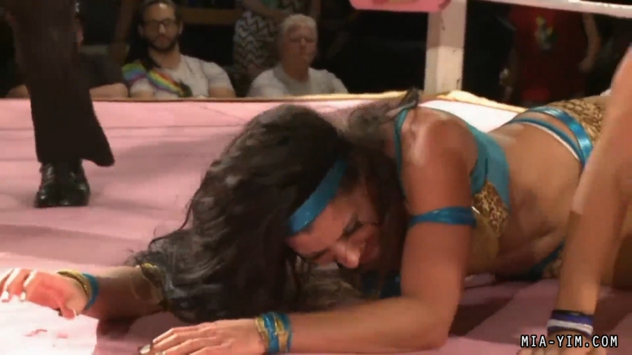 MiavsSantana_Still1724.jpg