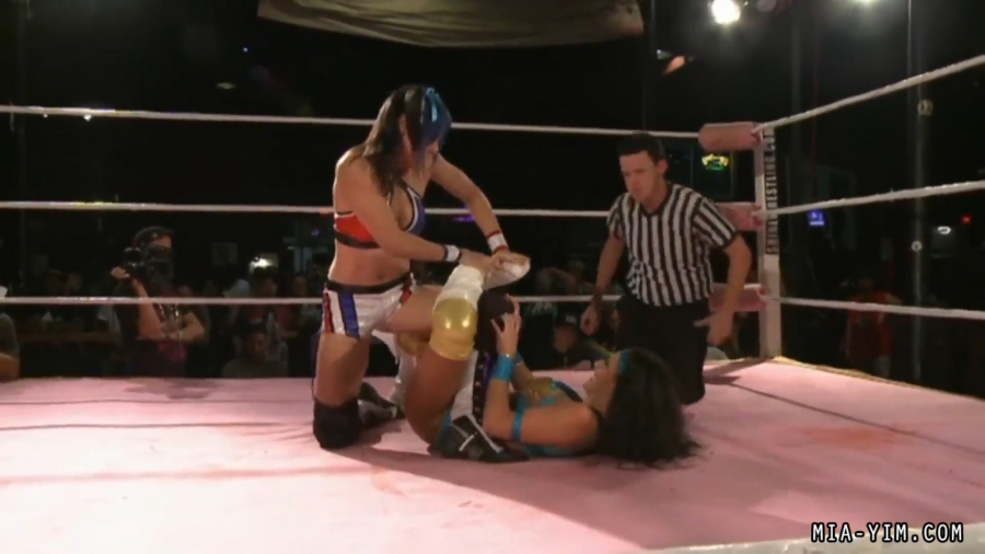 MiavsSantana_Still352.jpg