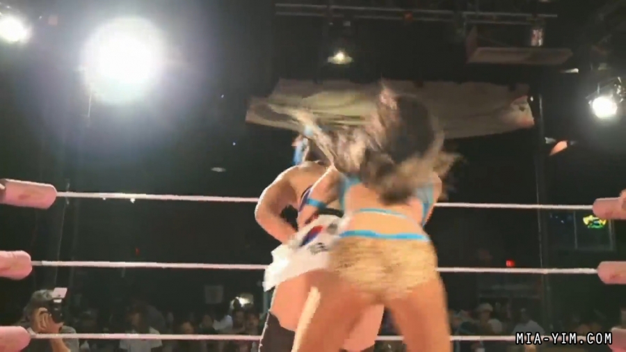 MiavsSantana_Still384.jpg