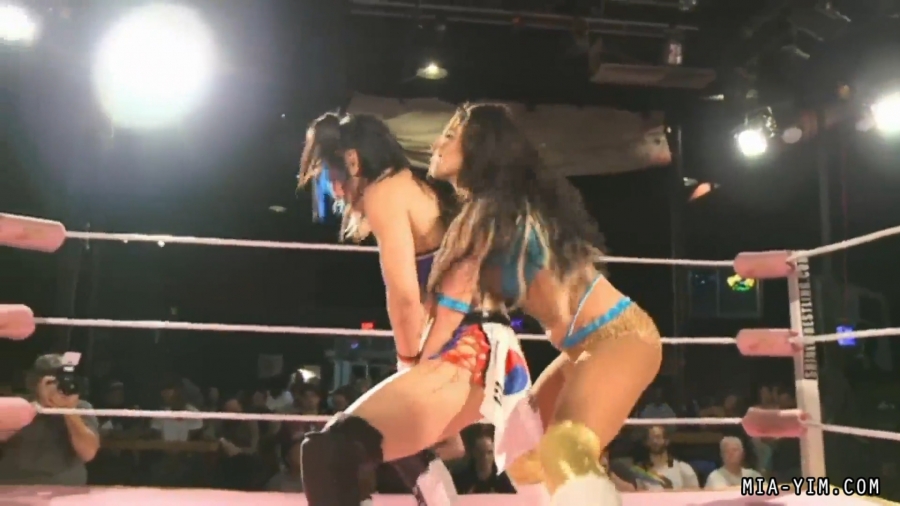 MiavsSantana_Still387.jpg