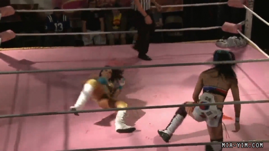 MiavsSantana_Still500.jpg