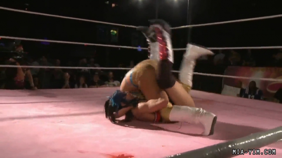 Click to view full size image
==============
MiavsSantana_Still647.jpg MiavsSantana_Still647.jpg