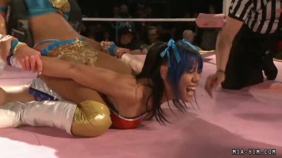 MiavsSantana_Still903.jpg