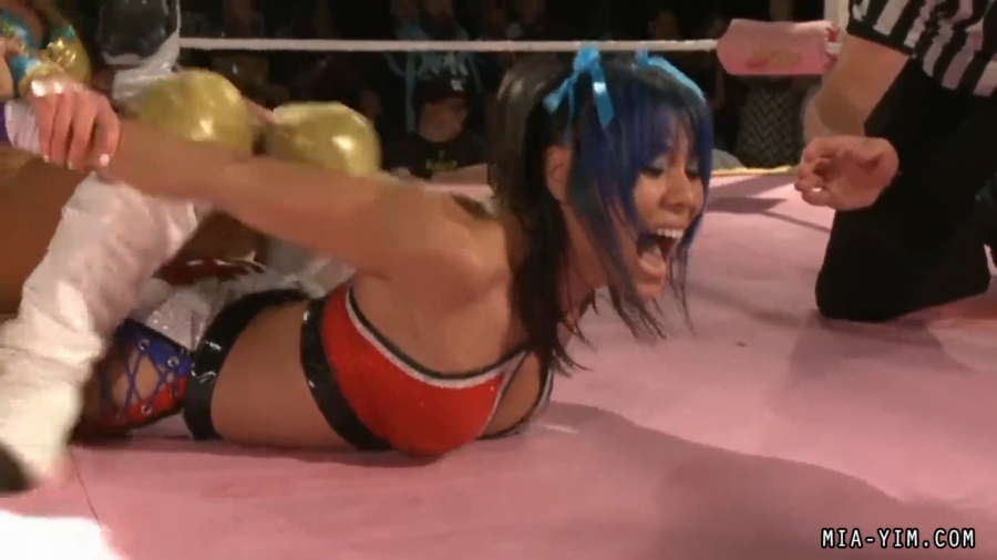 MiavsSantana_Still906.jpg