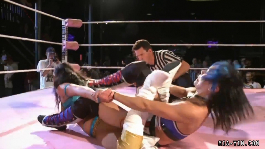 MiavsSantana_Still976.jpg