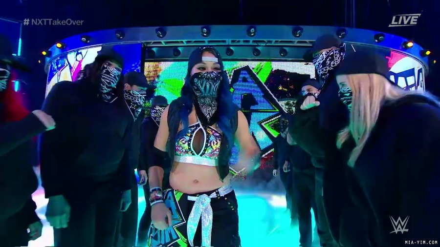 WWE_NXT_TakeOver_Toronto_2019_720p_WEB_h264-HEEL_mp40025.jpg
