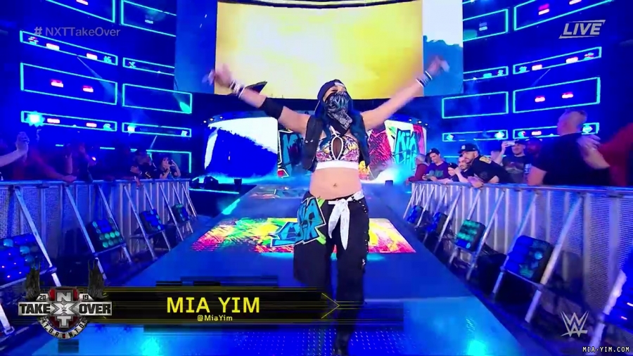 WWE_NXT_TakeOver_Toronto_2019_720p_WEB_h264-HEEL_mp40043.jpg
