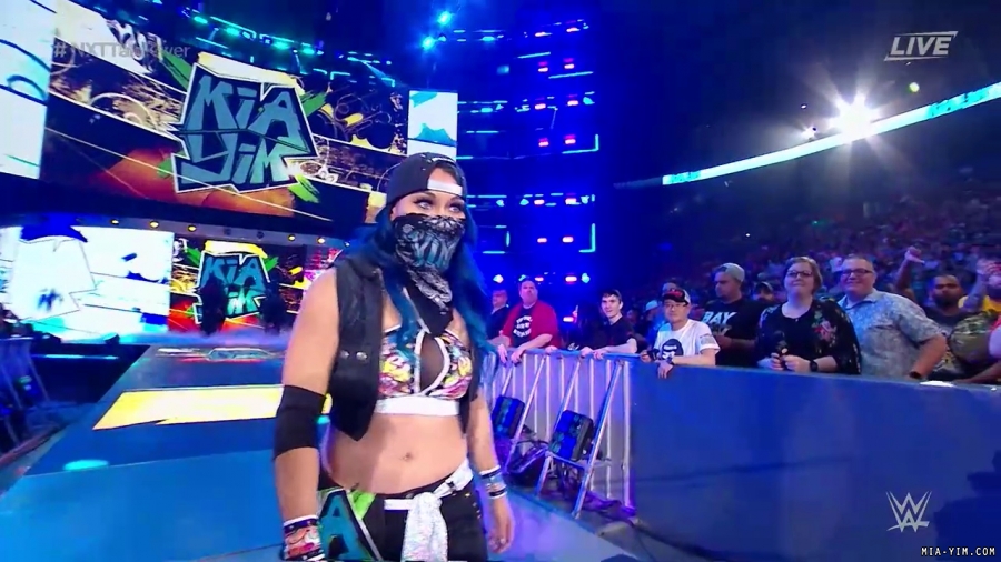 WWE_NXT_TakeOver_Toronto_2019_720p_WEB_h264-HEEL_mp40048.jpg