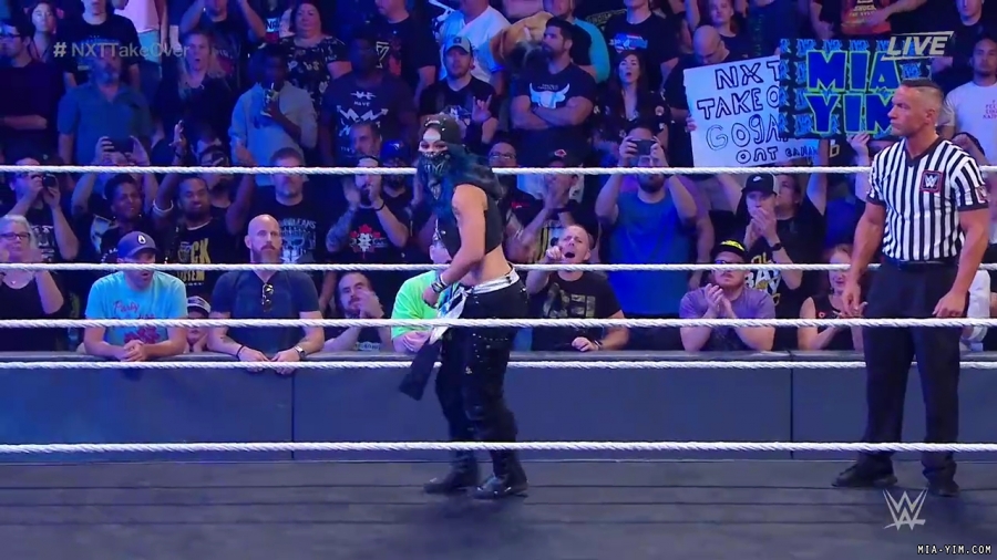 WWE_NXT_TakeOver_Toronto_2019_720p_WEB_h264-HEEL_mp40055.jpg