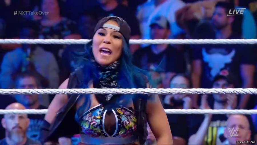 WWE_NXT_TakeOver_Toronto_2019_720p_WEB_h264-HEEL_mp40059.jpg