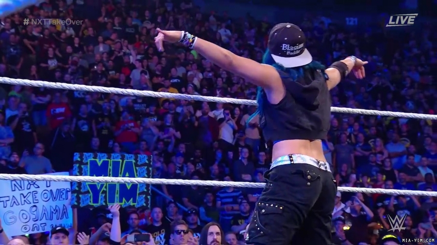 WWE_NXT_TakeOver_Toronto_2019_720p_WEB_h264-HEEL_mp40064.jpg