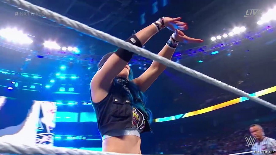 WWE_NXT_TakeOver_Toronto_2019_720p_WEB_h264-HEEL_mp40072.jpg
