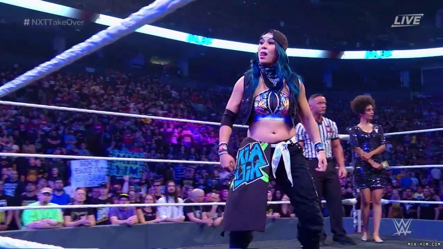 WWE_NXT_TakeOver_Toronto_2019_720p_WEB_h264-HEEL_mp40078.jpg