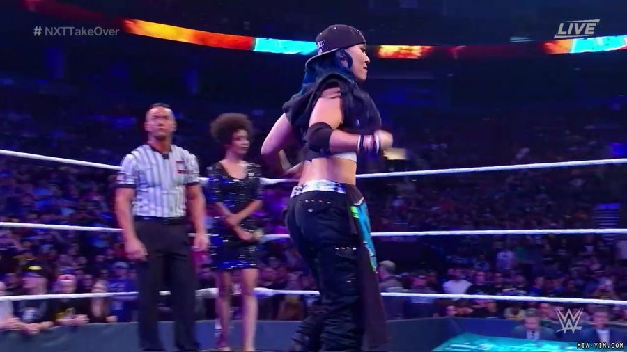 WWE_NXT_TakeOver_Toronto_2019_720p_WEB_h264-HEEL_mp40079.jpg