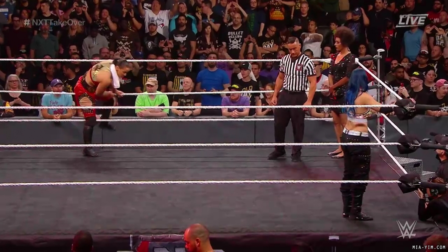 WWE_NXT_TakeOver_Toronto_2019_720p_WEB_h264-HEEL_mp40084.jpg