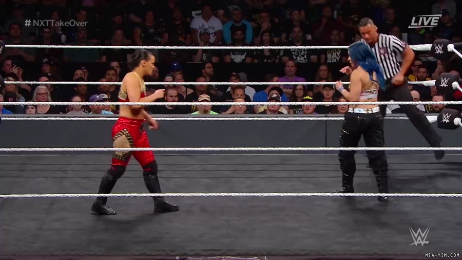 WWE_NXT_TakeOver_Toronto_2019_720p_WEB_h264-HEEL_mp40152.jpg