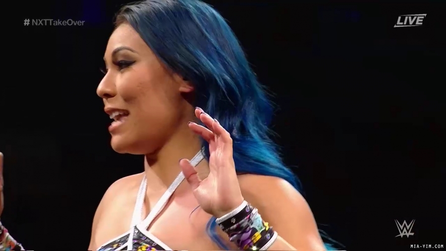 WWE_NXT_TakeOver_Toronto_2019_720p_WEB_h264-HEEL_mp40169.jpg