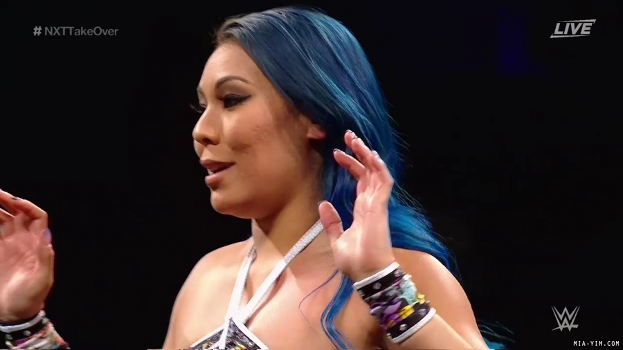 WWE_NXT_TakeOver_Toronto_2019_720p_WEB_h264-HEEL_mp40170.jpg