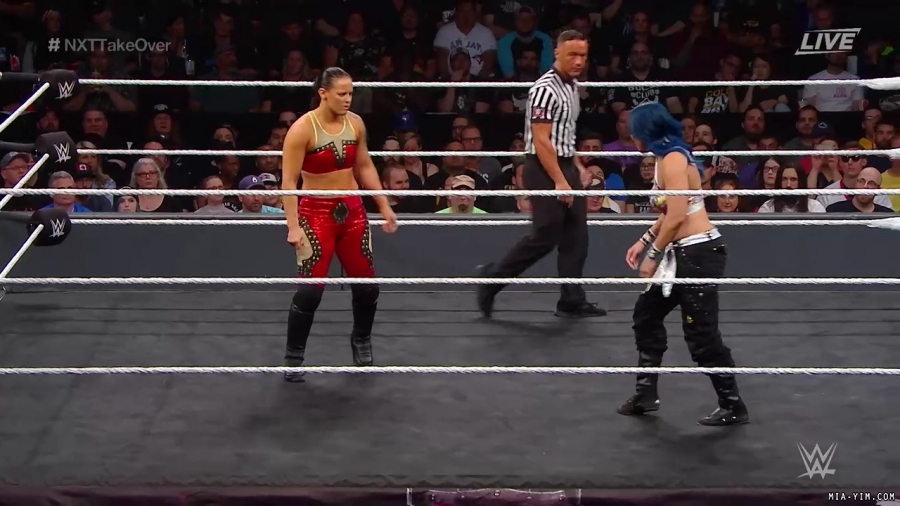 WWE_NXT_TakeOver_Toronto_2019_720p_WEB_h264-HEEL_mp40178.jpg