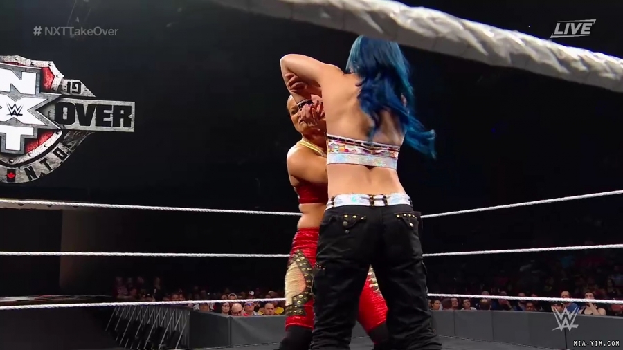 WWE_NXT_TakeOver_Toronto_2019_720p_WEB_h264-HEEL_mp40186.jpg