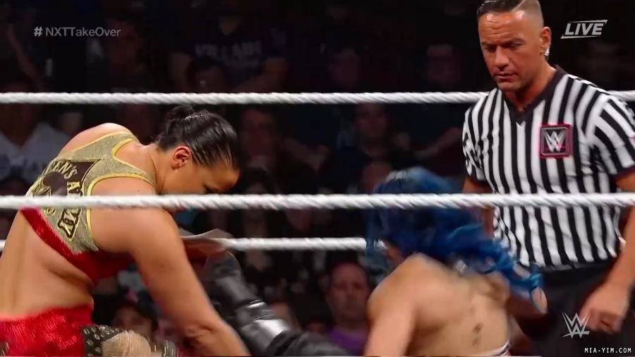 WWE_NXT_TakeOver_Toronto_2019_720p_WEB_h264-HEEL_mp40190.jpg